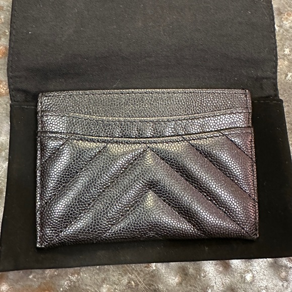 2017 Chanel Iridescent Caviar Chevron Card Case - Picture 5 of 9